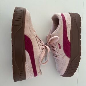 Puma Karmen li Idol Pink & Magenta Suede Platform Lace-Up Sneakers Size 9